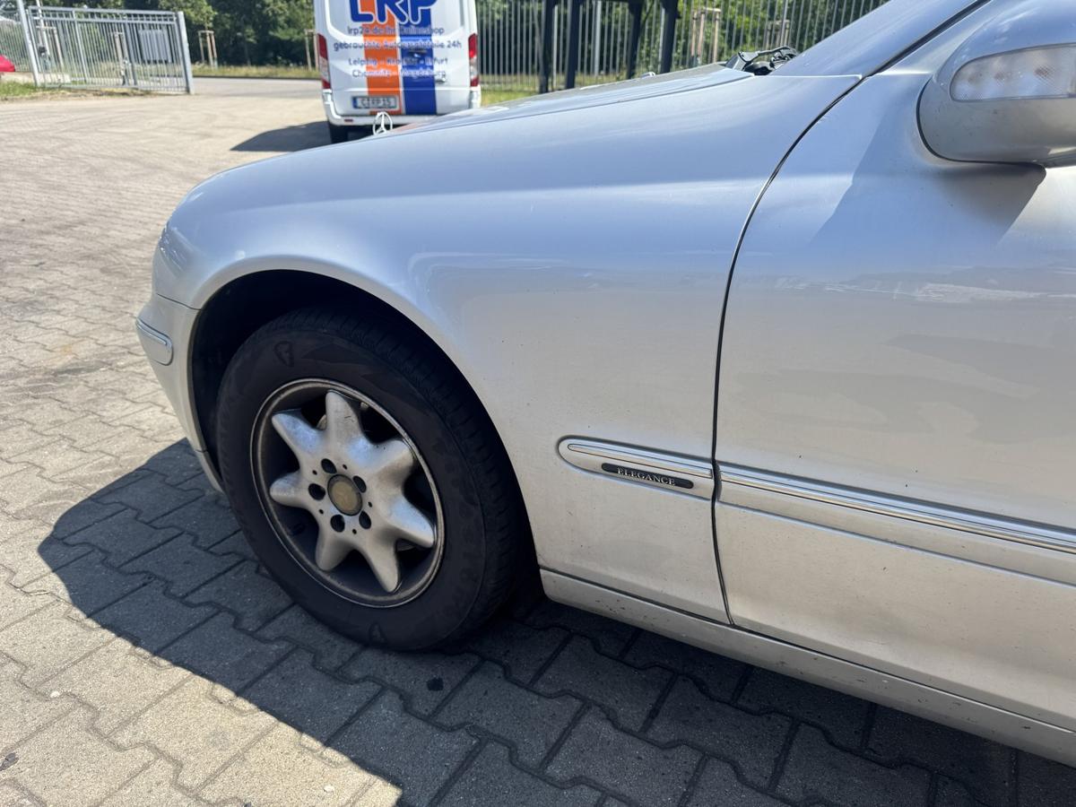Mercedes C Klasse W203 original Kotfl&uuml;gel vorn links Elegance 744 Brillantsilber Bj.2001